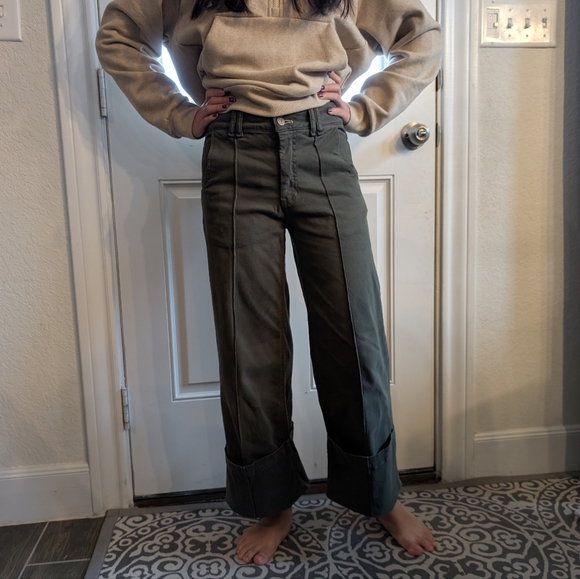 Anthropologie - Pilcro Wide-Leg Cuffed Pants - Olive Green - Picture 5 of 12